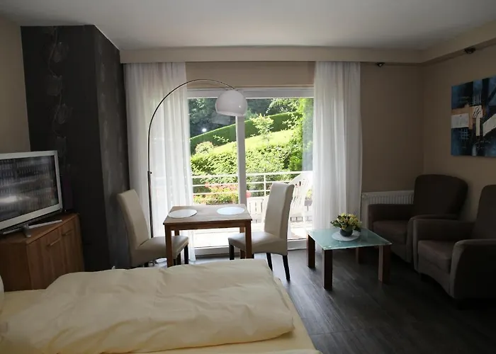 Appartementhaus Vierjahreszeiten